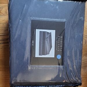 Modern Elegance Black Bedding Set